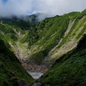 越後三山｜北ノ又川芝沢左岐沢右沢遡行「蒼龍ノ滝」登攀